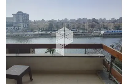 شقة - 2 غرف نوم - 2 حمامات للايجار في شارع الصالح ايوب - الزمالك - القاهرة