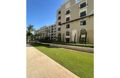 Apartment - 3 Bedrooms - 3 Bathrooms for sale in Village West - Sheikh Zayed Compounds - Sheikh Zayed City - Giza