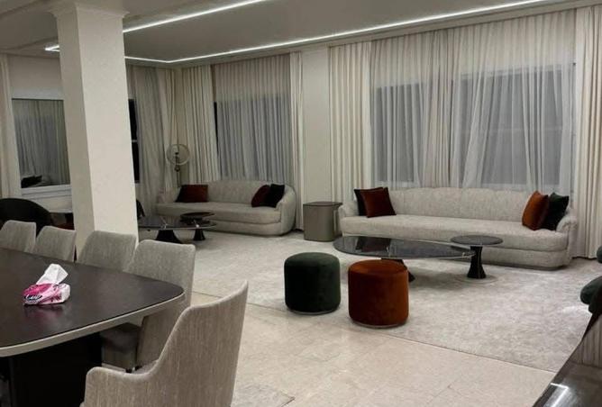 8323636 - Property Image 2