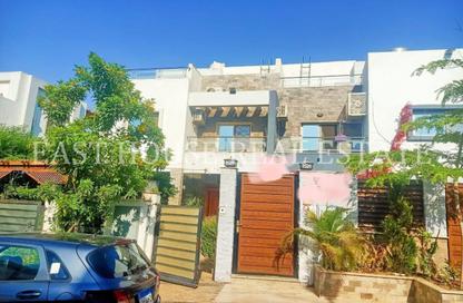 Villa - 5 Bedrooms - 4 Bathrooms for rent in El Koronfel - The 5th Settlement - New Cairo City - Cairo