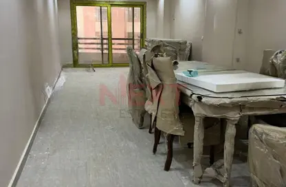 شقة - 3 غرف نوم - 2 حمامات للبيع في سموحة - حي شرق - الاسكندرية