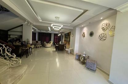 منزل مزدوج - 4 غرف نوم - 4 حمامات للبيع في ويست جايت - كمبوندات 6 أكتوبر - مدينة 6 أكتوبر - الجيزة