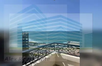 Apartment - 3 Bedrooms - 1 Bathroom for rent in Al Geish Road - Camp Chezar - Hay Wasat - Alexandria