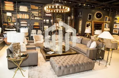 معرض - استوديو - 2 حمامات للايجار في محور جمال عبد الناصر - التجمع الثالث - مدينة القاهرة الجديدة - القاهرة