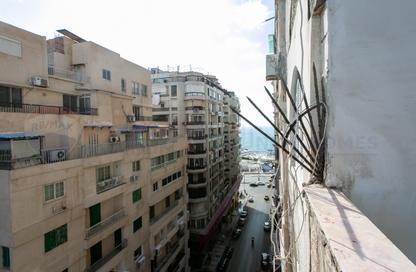 شقة - 3 غرف نوم - 2 حمامات للبيع في رشدي - حي شرق - الاسكندرية