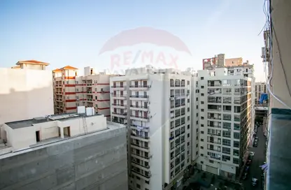 شقة - 2 غرف نوم - 1 حمام للبيع في شارع مدرسة الريادة - سموحة - حي شرق - الاسكندرية