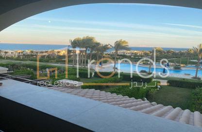Chalet - 2 Bedrooms - 2 Bathrooms for sale in La Vista 3 - La Vista - Al Ain Al Sokhna - Suez