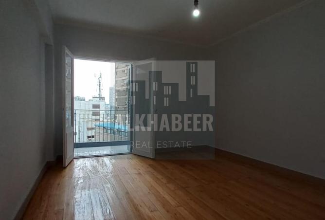 8245412 - Property Image 3