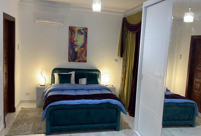 8025288 - Property Image 3