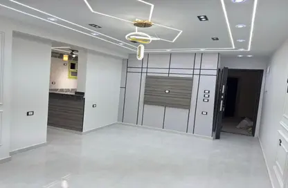 Apartment - 3 Bedrooms - 2 Bathrooms for sale in Al Lebeny Axis - El Mariouteya - Faisal - Hay El Haram - Giza