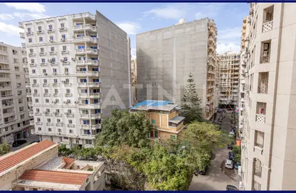 شقة - 3 غرف نوم - 3 حمامات للبيع في شارع مصطفي كامل - سموحة - حي شرق - الاسكندرية