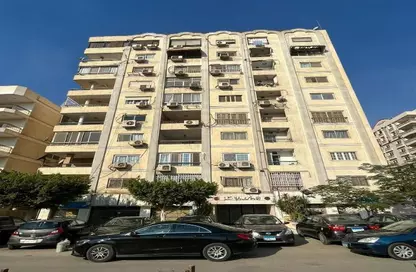 Apartment - 3 Bedrooms - 2 Bathrooms for sale in Sour Dar Al Defaa El Gawy St. - Ard El Golf - Heliopolis - Masr El Gedida - Cairo