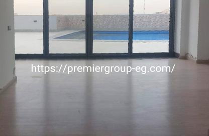 (بنتهاوس  (روف - 4 غرف نوم - 3 حمامات للايجار في غرب الجولف - كمبوندات القطامية - القطامية - مدينة القاهرة الجديدة - القاهرة