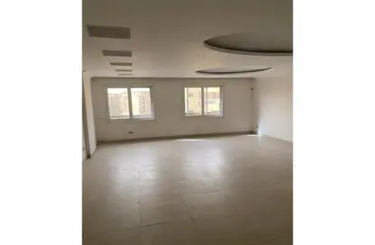 Apartment - 3 Bedrooms - 3 Bathrooms for sale in Hay El Ashgar - Al Wahat Road - 6 October City - Giza