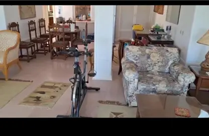 فيلا - 3 غرف نوم - 4 حمامات للبيع في بيت البحر - سيدي حنيش - الساحل الشمالي