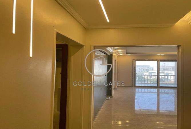 8220451 - Property Image 3