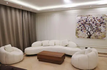 Villa - 4 Bedrooms - 4 Bathrooms for rent in Madinaty - Cairo