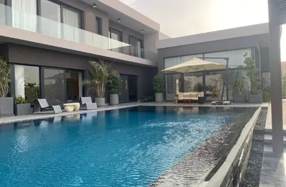 Villa - 4 Bedrooms - 3 Bathrooms for sale in Swan Lake Residence - 5th Settlement Compounds - The 5th Settlement - New Cairo City - Cairo