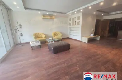 Apartment - 3 Bedrooms - 2 Bathrooms for sale in Othman Ibn Affan Square - Triumph Square - El Nozha - Cairo