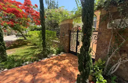Palace - 7+ Bedrooms - 7+ Bathrooms for sale in Al Mansoureya - Hay El Haram - Giza