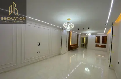 شقة - 3 غرف نوم - 3 حمامات للبيع في البوابة الثانية - احمس - حدائق الاهرام - الجيزة