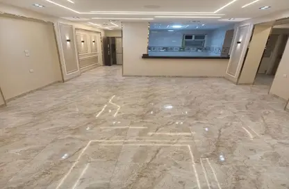 Apartment - 3 Bedrooms - 2 Bathrooms for sale in Al Lebeny Axis - El Mariouteya - Faisal - Hay El Haram - Giza
