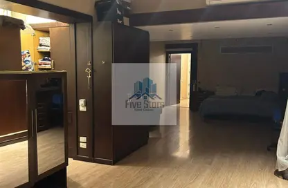 دوبلكس - 3 غرف نوم - 3 حمامات للبيع في طريق بيفرلي هيلز - الحي السابع عشر - الشيخ زايد - الجيزة