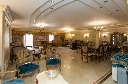 Apartment - 4 Bedrooms - 4 Bathrooms for sale in Mostafa Kamel St. - Abu Qir - Hay Than El Montazah - Alexandria