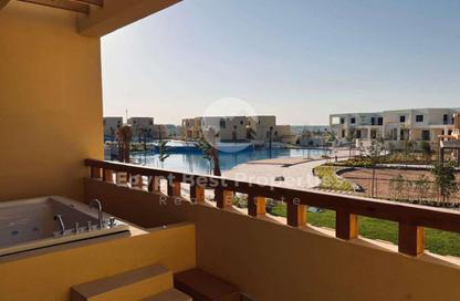 Chalet - 2 Bedrooms - 2 Bathrooms for sale in Makadi Orascom Resort - Makadi - Hurghada - Red Sea
