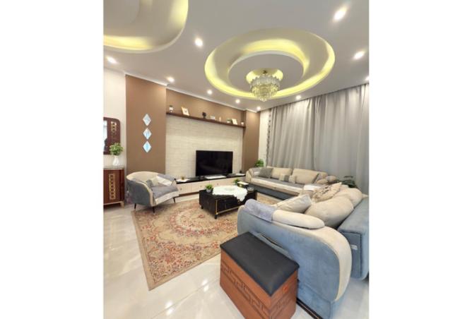 8452430 - Property Image 3