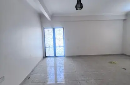شقة - 3 غرف نوم - 2 حمامات للايجار في شارع محمد رحيم - الياسمين 3 - الياسمين - مدينة القاهرة الجديدة - القاهرة