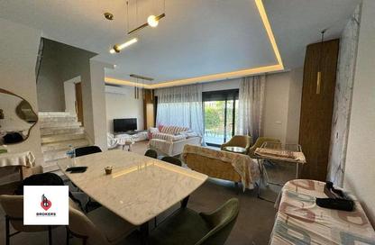 Townhouse - 4 Bedrooms - 4 Bathrooms for sale in Al Burouj Compound - El Shorouk Compounds - Shorouk City - Cairo