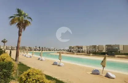Chalet - 3 Bedrooms - 3 Bathrooms for sale in Azha North - Ras Al Hekma - North Coast