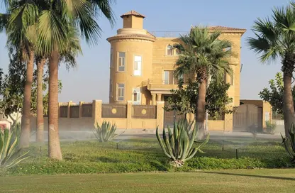 Palace - 7+ Bedrooms - 7+ Bathrooms for sale in Royal City - Sheikh Zayed Compounds - Sheikh Zayed City - Giza