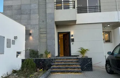 Villa - 5 Bedrooms - 5 Bathrooms for sale in The Crown - Cairo Alexandria Desert Road - 6 October City - Giza