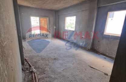 Apartment - 3 Bedrooms - 2 Bathrooms for sale in North Lotus - El Lotus - New Cairo City - Cairo