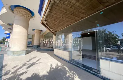 Retail - Studio - 2 Bathrooms for sale in Cornish El Nile St. - Maadi - Hay El Maadi - Cairo