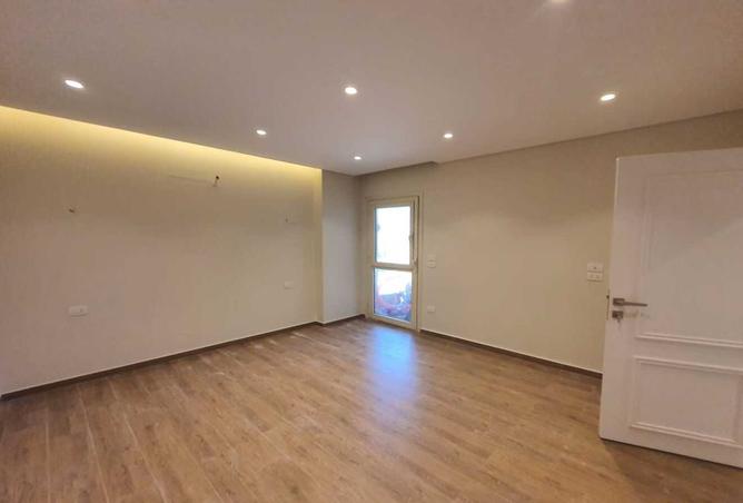 8518727 - Property Image 2