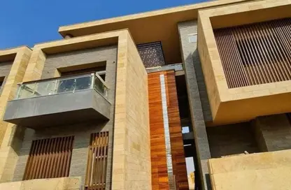 Villa - 6 Bedrooms - 5 Bathrooms for sale in Taj City - 5th Settlement Compounds - The 5th Settlement - New Cairo City - Cairo