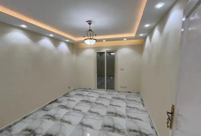 8373911 - Property Main Image