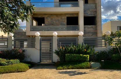 Villa - 4 Bedrooms - 4 Bathrooms for sale in Cleopatra Square - 26th of July Corridor - 6 October City - Giza