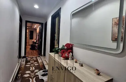 شقة - 3 غرف نوم - 2 حمامات للبيع في شارع محمد كامل الحاروني - المنطقة السادسة - مدينة نصر - القاهرة