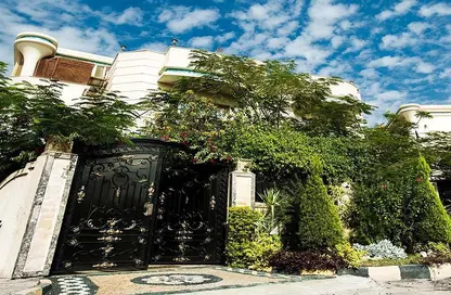 فيلا - 5 غرف نوم - 4 حمامات للبيع في جولدن هايتس - المستثمرين الشمالية - مدينة القاهرة الجديدة - القاهرة