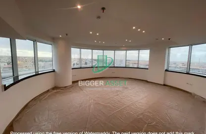 مساحات مكتبية - استوديو - 3 حمامات للايجار في جولدن جيت - شارع التسعين الجنوبي - التجمع الخامس - مدينة القاهرة الجديدة - القاهرة