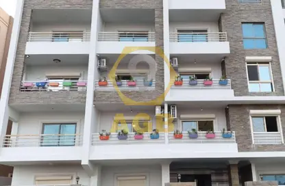 Apartment - 3 Bedrooms - 2 Bathrooms for sale in South Lotus - El Lotus - New Cairo City - Cairo