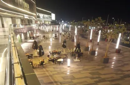 Restaurant - Studio - 1 Bathroom for sale in Sway Mall - Mohamed Naguib Axis - North Investors Area - New Cairo City - Cairo