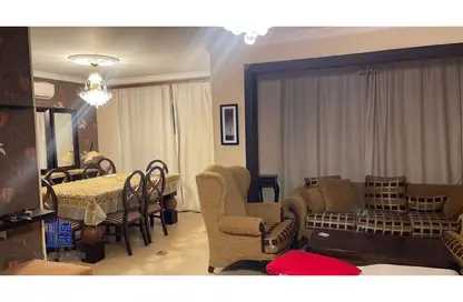 شقة - 3 غرف نوم - 2 حمامات للبيع في حدائق المهندسين - الحي الرابع - الشيخ زايد - الجيزة
