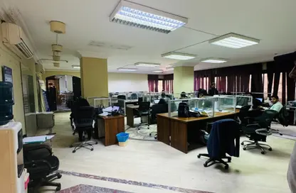 Office Space - Studio - 6 Bathrooms for rent in Street 213 - Degla - Hay El Maadi - Cairo