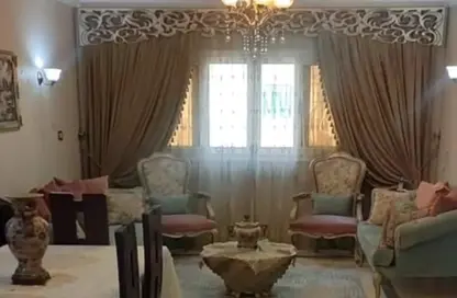 شقة - 3 غرف نوم - 2 حمامات للبيع في شارع احمد الخشاب - المنطقة الثامنة - مدينة نصر - القاهرة