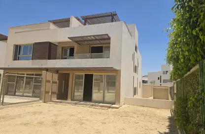فيلا - 4 غرف نوم - 7 حمامات للبيع في كمبوند اب فيل - طريق مصر اسكندرية الصحراوي - مدينة 6 أكتوبر - الجيزة